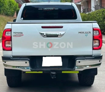 Toyota Hilux 2023