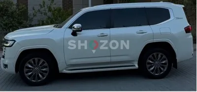 Toyota Land Cruiser VXR 2023