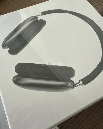 Apple AirPods Max Wireless Headphones - Space Grey