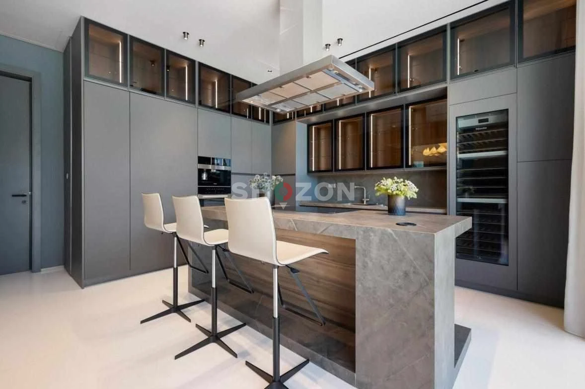 6-Bedroom Villa in The Collection Sun Gate Villa