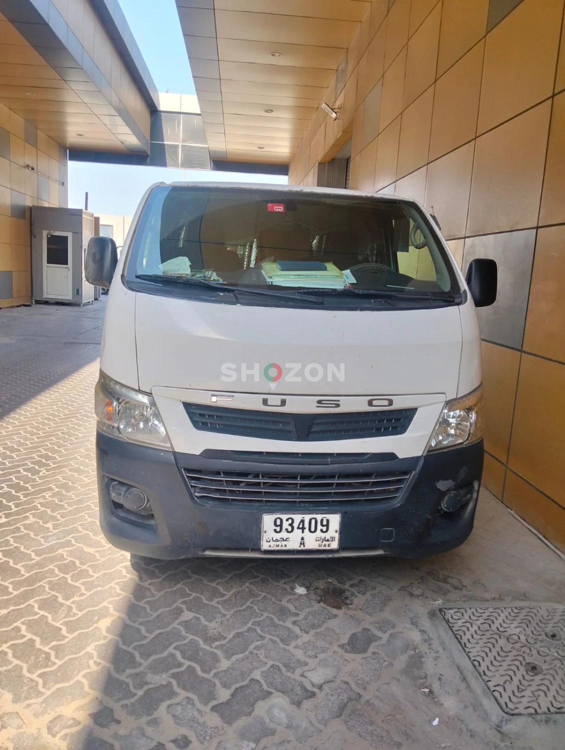 Mitsubishi Fuso Van