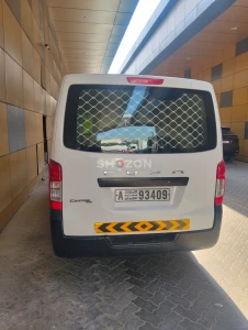 Mitsubishi Fuso Van