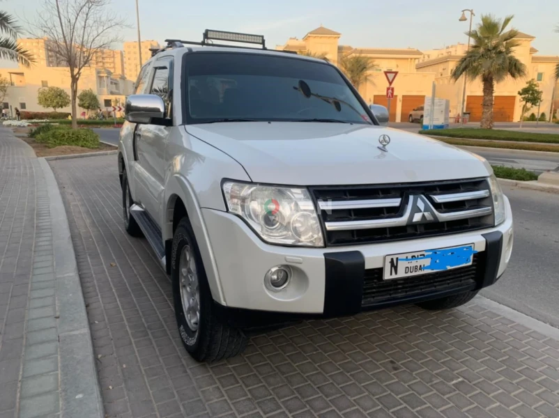 Mitsubishi Pajero-3.0L-21500