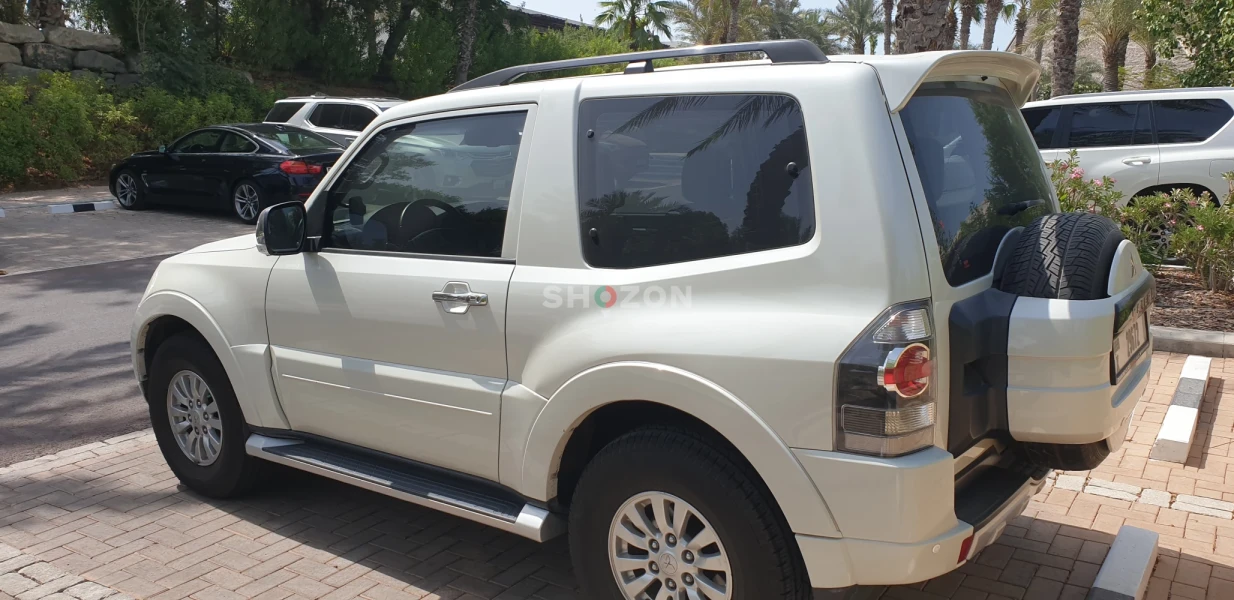 pajero 2011 Two door