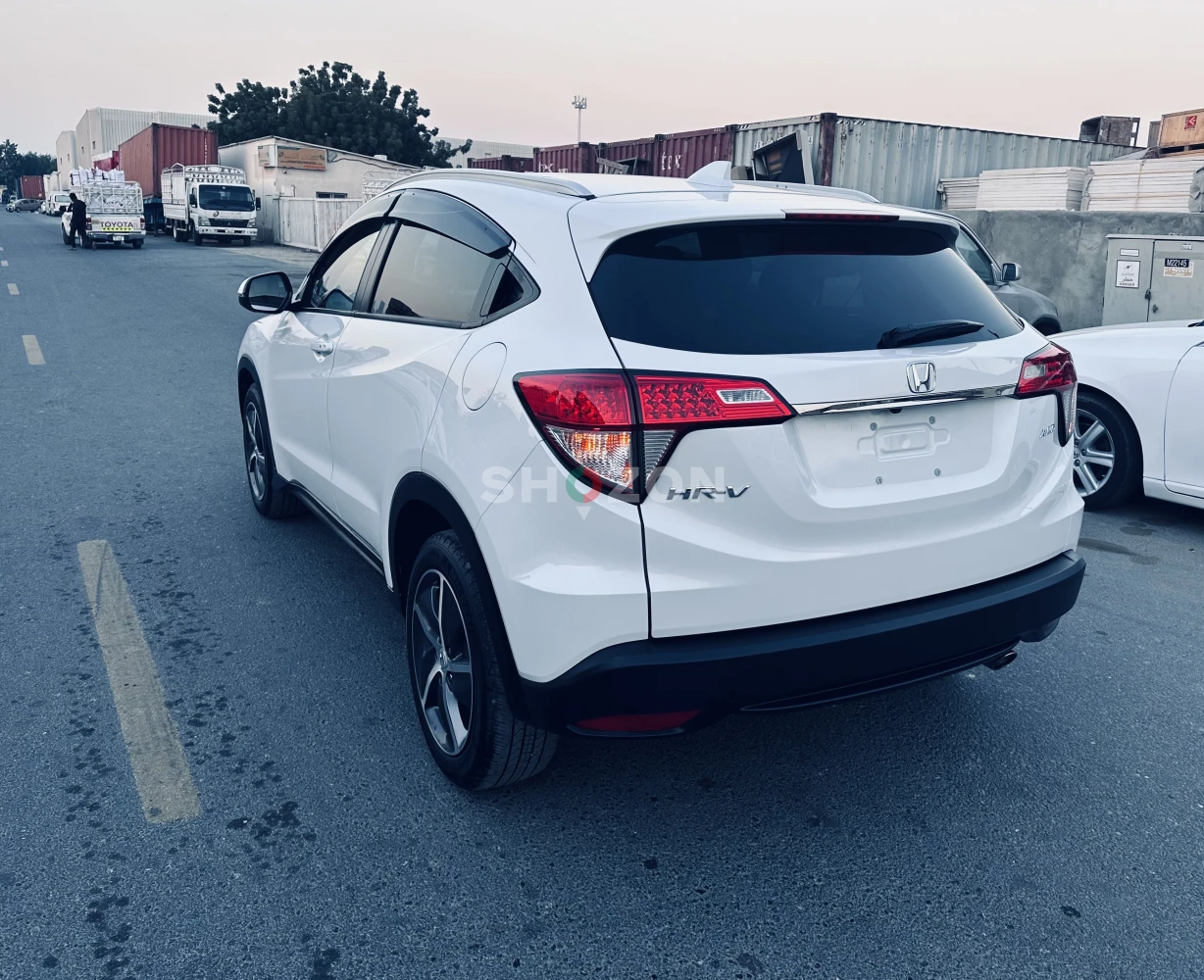 Honda HR- v 2022   1.8 cc