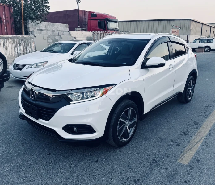 Honda HR- v 2022   1.8 cc