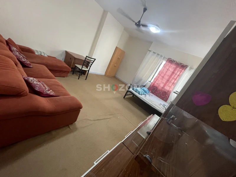 bed space for ladies only