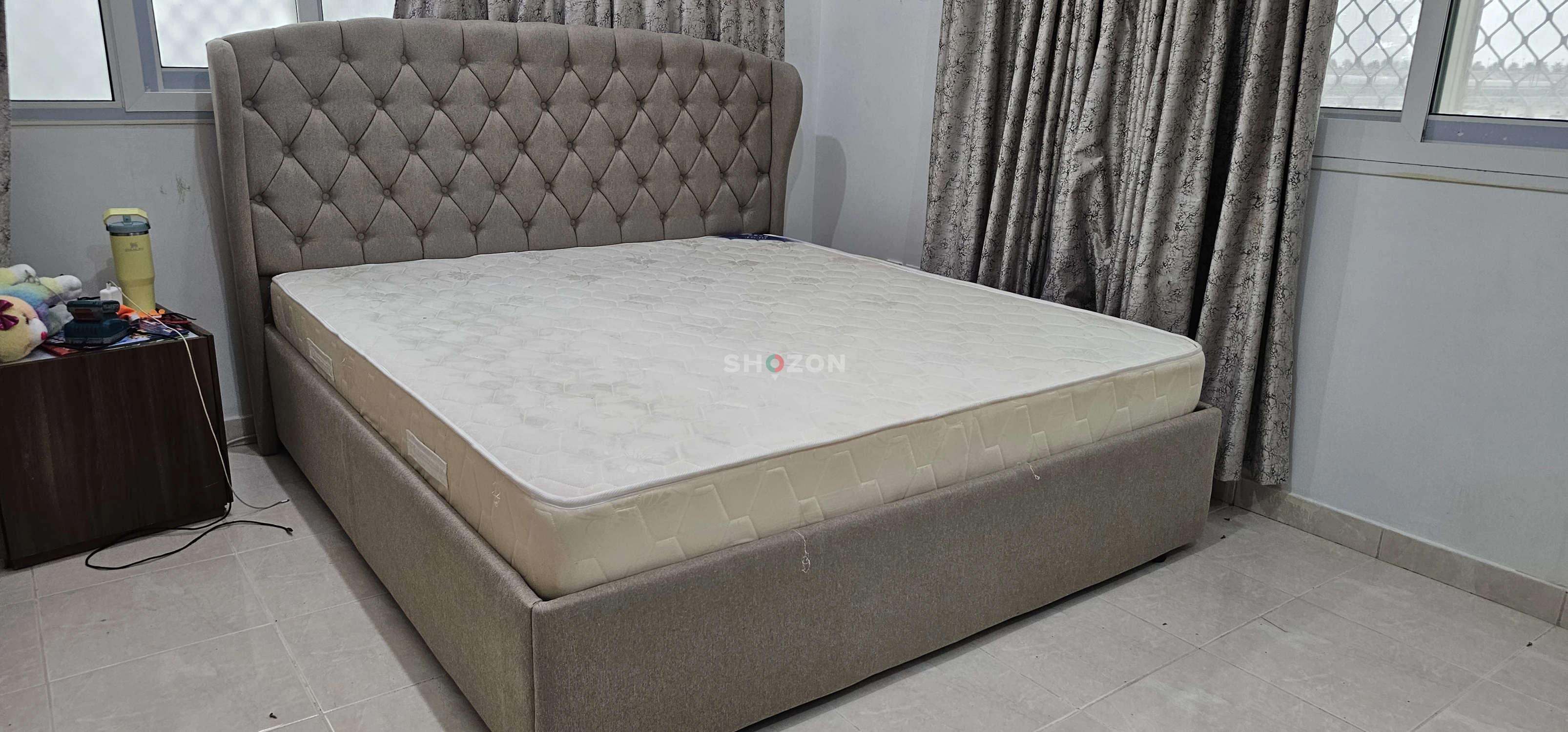 Ef furniture velvet upholstered bed brand new