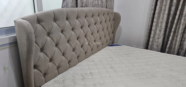 Ef furniture velvet upholstered bed brand new