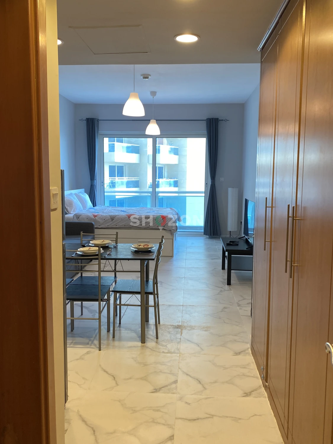 Cozy and well-maintained studio apartment for rent in a great location.