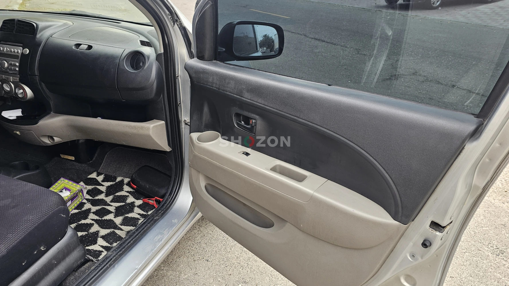 daihatsu sirion 2006