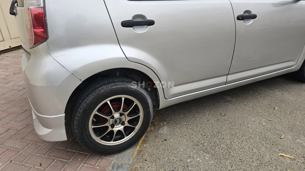 daihatsu sirion 2006