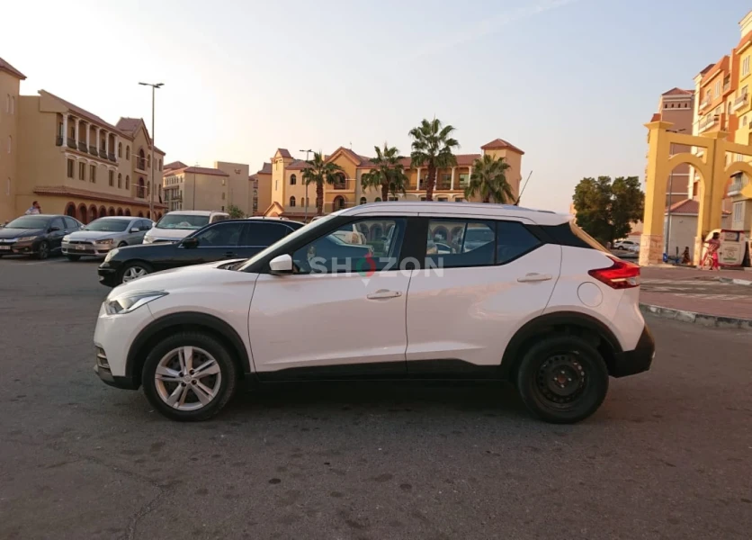 Nissan kicks 2020 model, 1.6L V4, GCC, 150,000 KM, Single owner