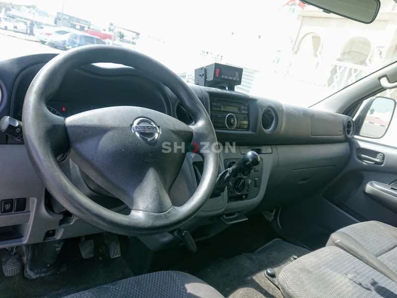 Nissan Urvan 2020 model | 2.5L V4 | Chiller H/R Van | GCC | 100,000 km | Excellent Condition